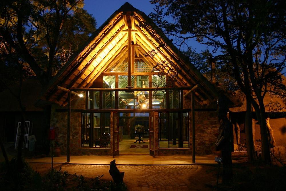 Kedar Heritage Lodge, Conference Centre & Spa Phokeng Eksteriør billede